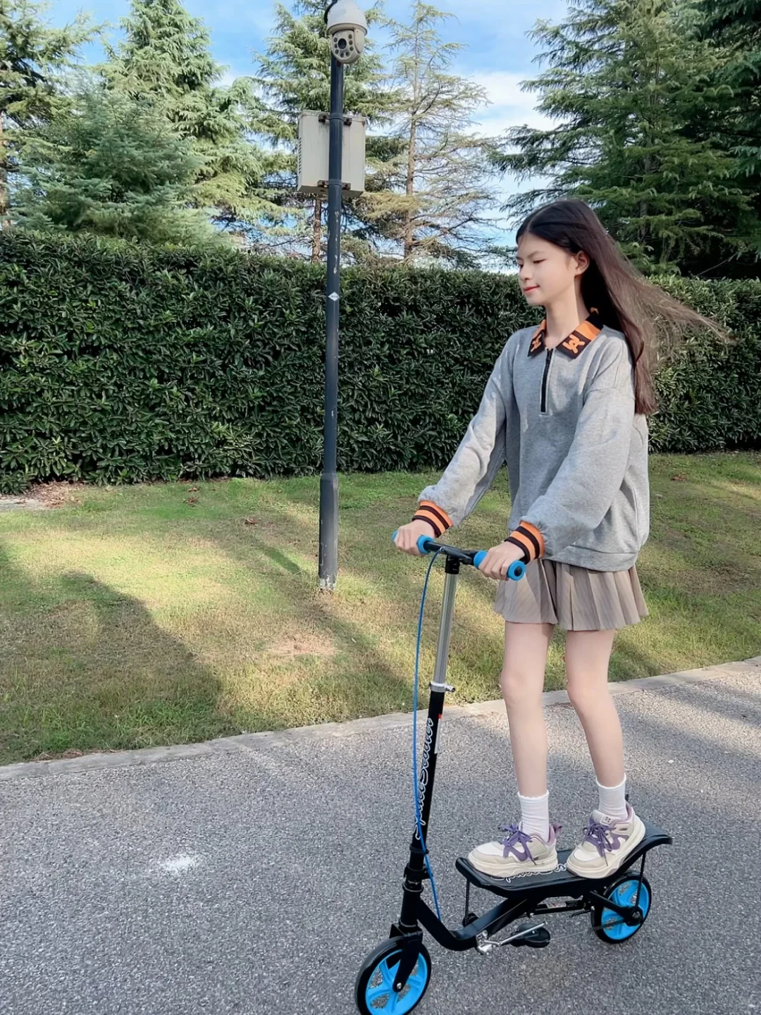 小孩姐的新玩具?太好玩了，我要抢着玩?