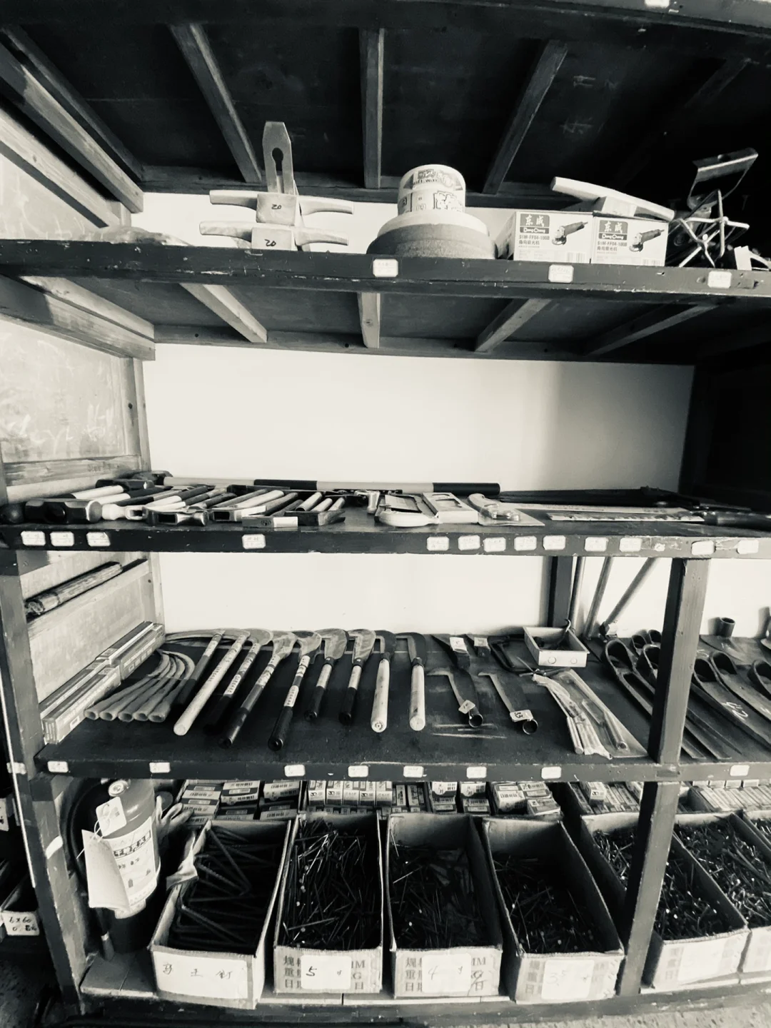 高手在民间—这是我见过收纳最清爽的五金店