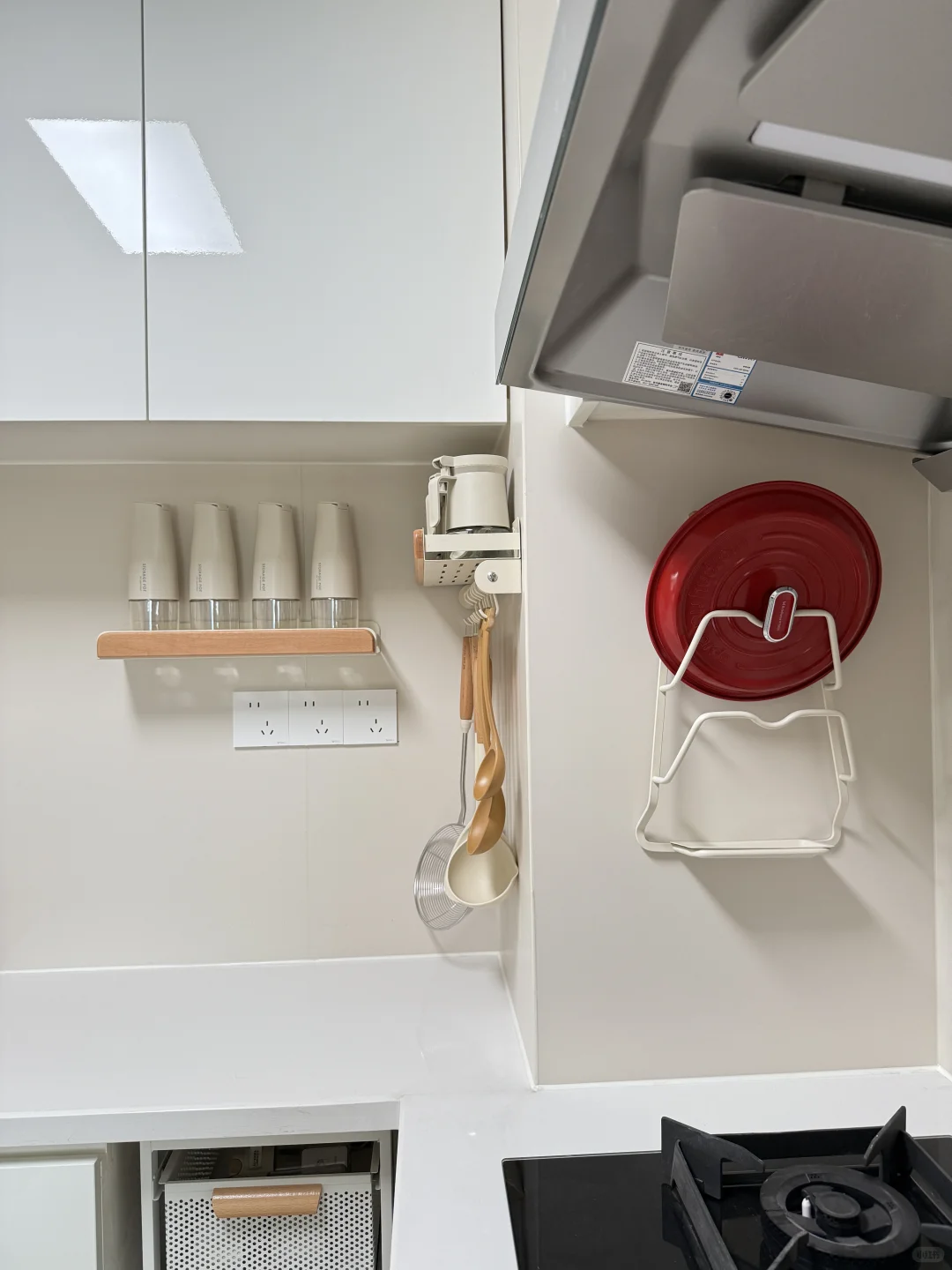 治愈系小厨房?虽然小但也要布置的井井有条