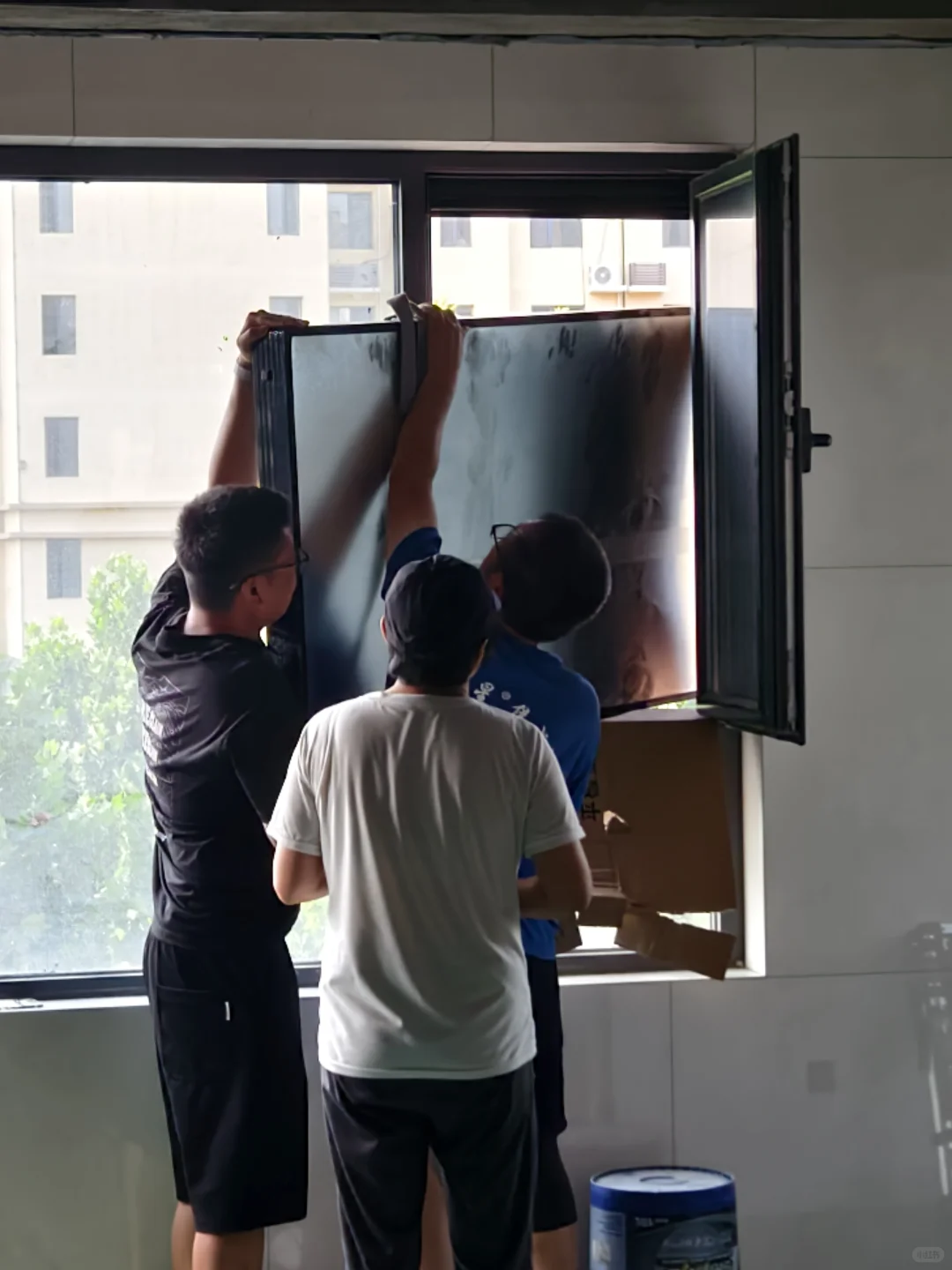 差点忘了安装太阳能