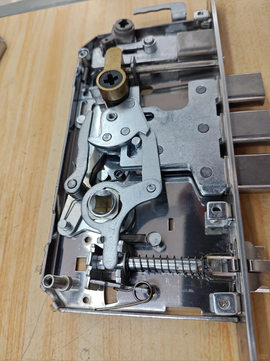 日常拆锁 连杆离合结构锁体