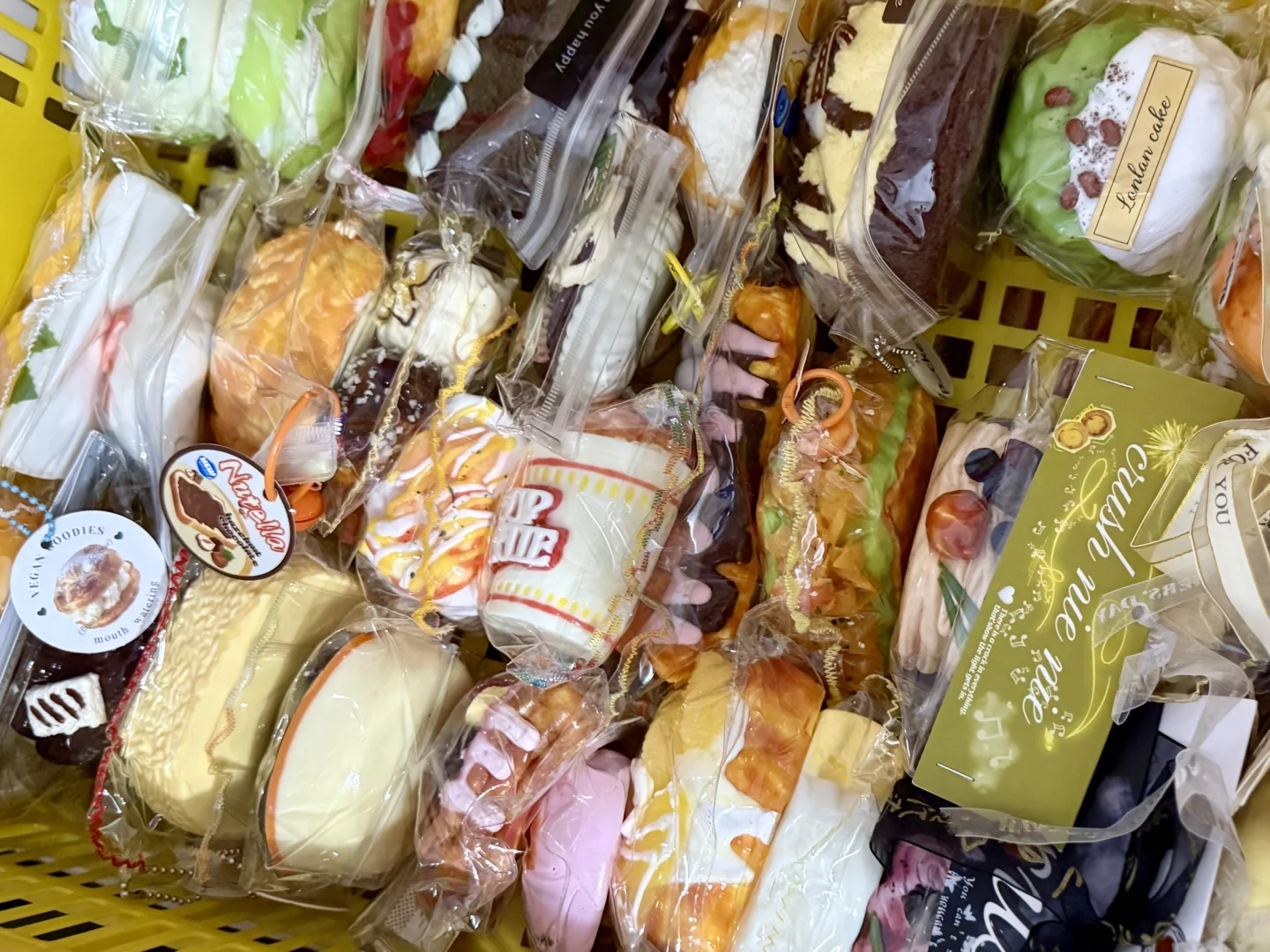 入坑一年多，花了快20w买捏捏是种什么体验？