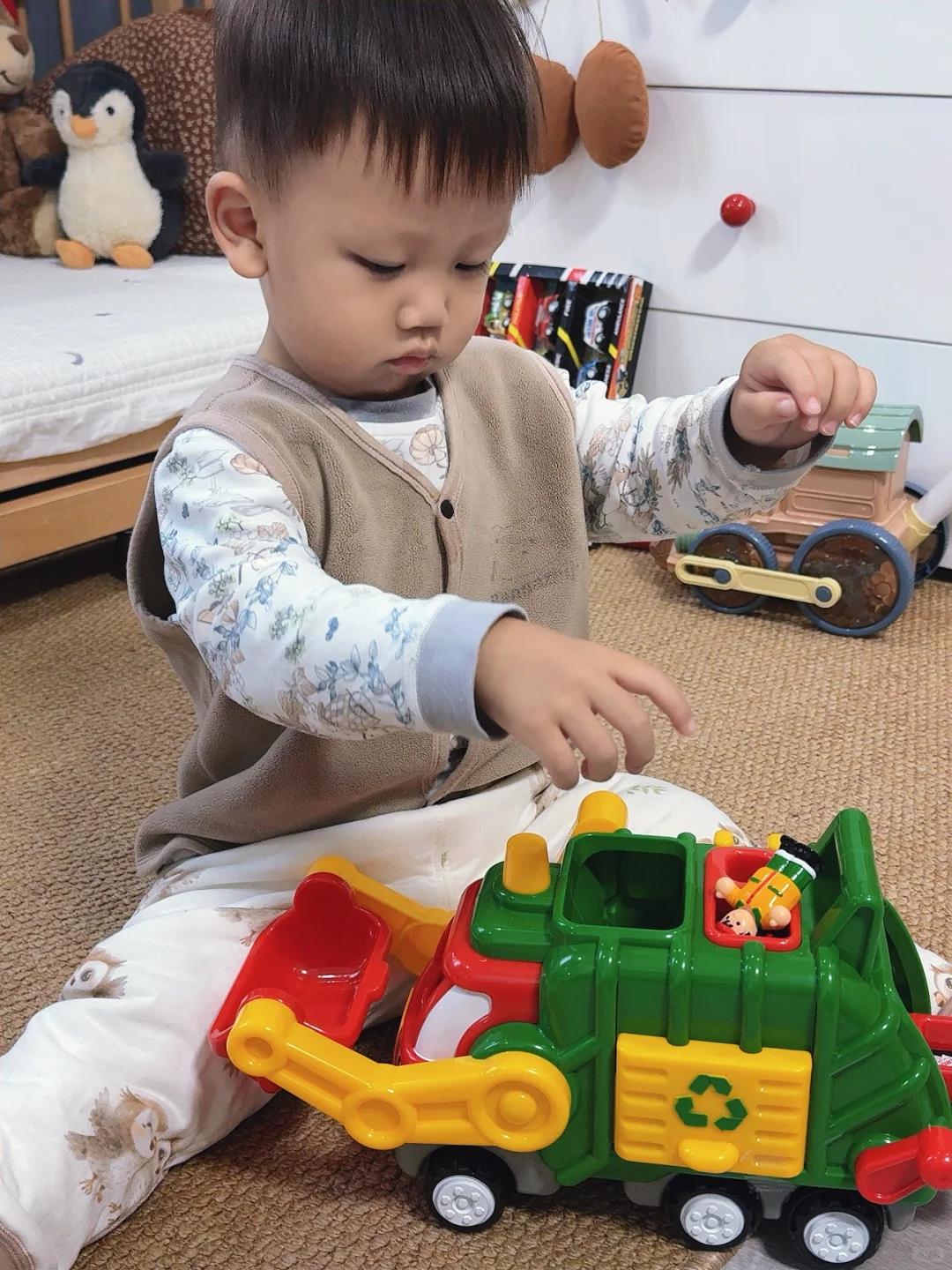 他的玩具不贵 但都很好玩呀～