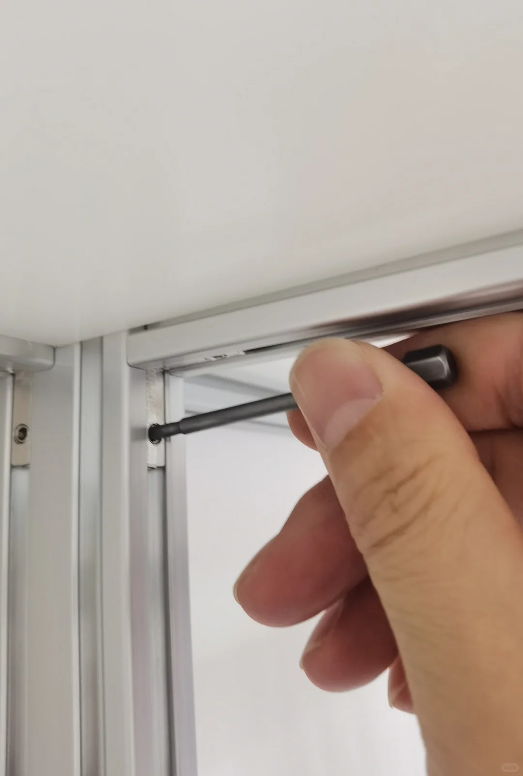 手搓家具-螺丝刀