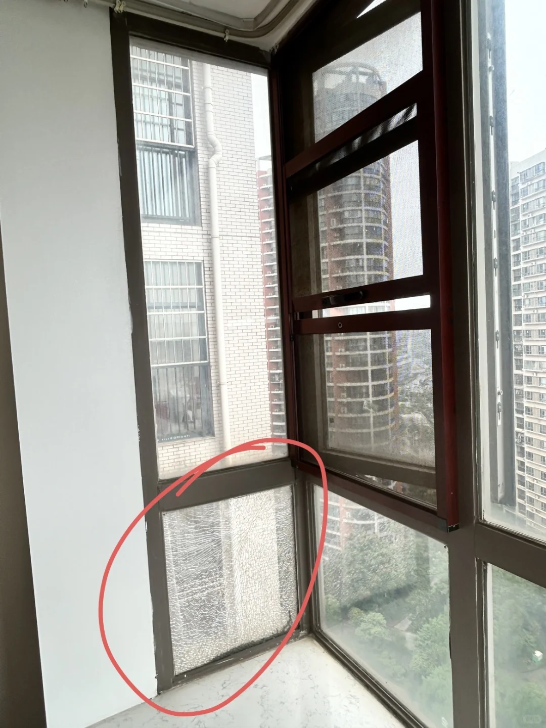 蹲一个长沙能换玻璃的老板