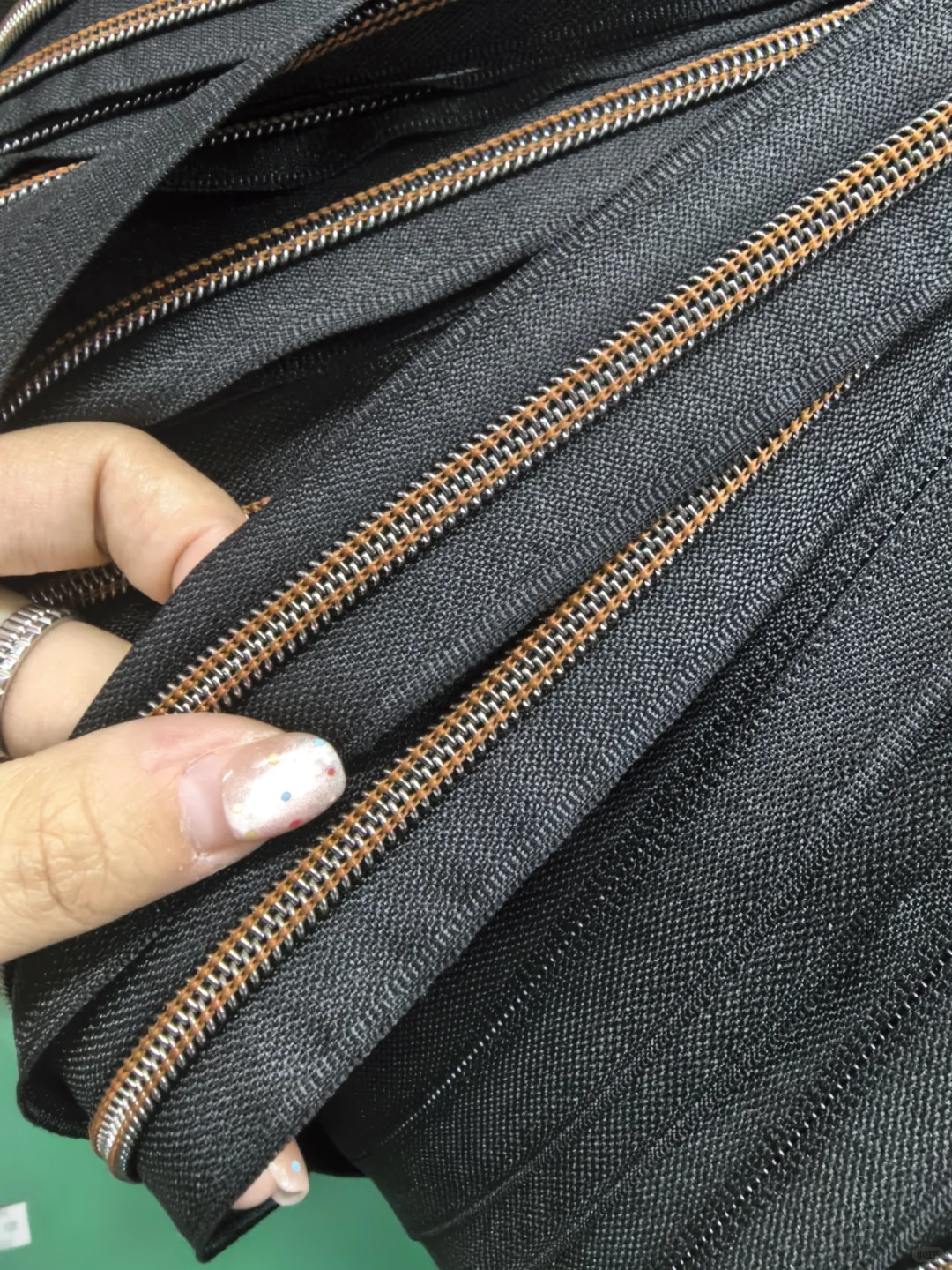 拉链工厂日常 全国接单 物料齐全堪比中大