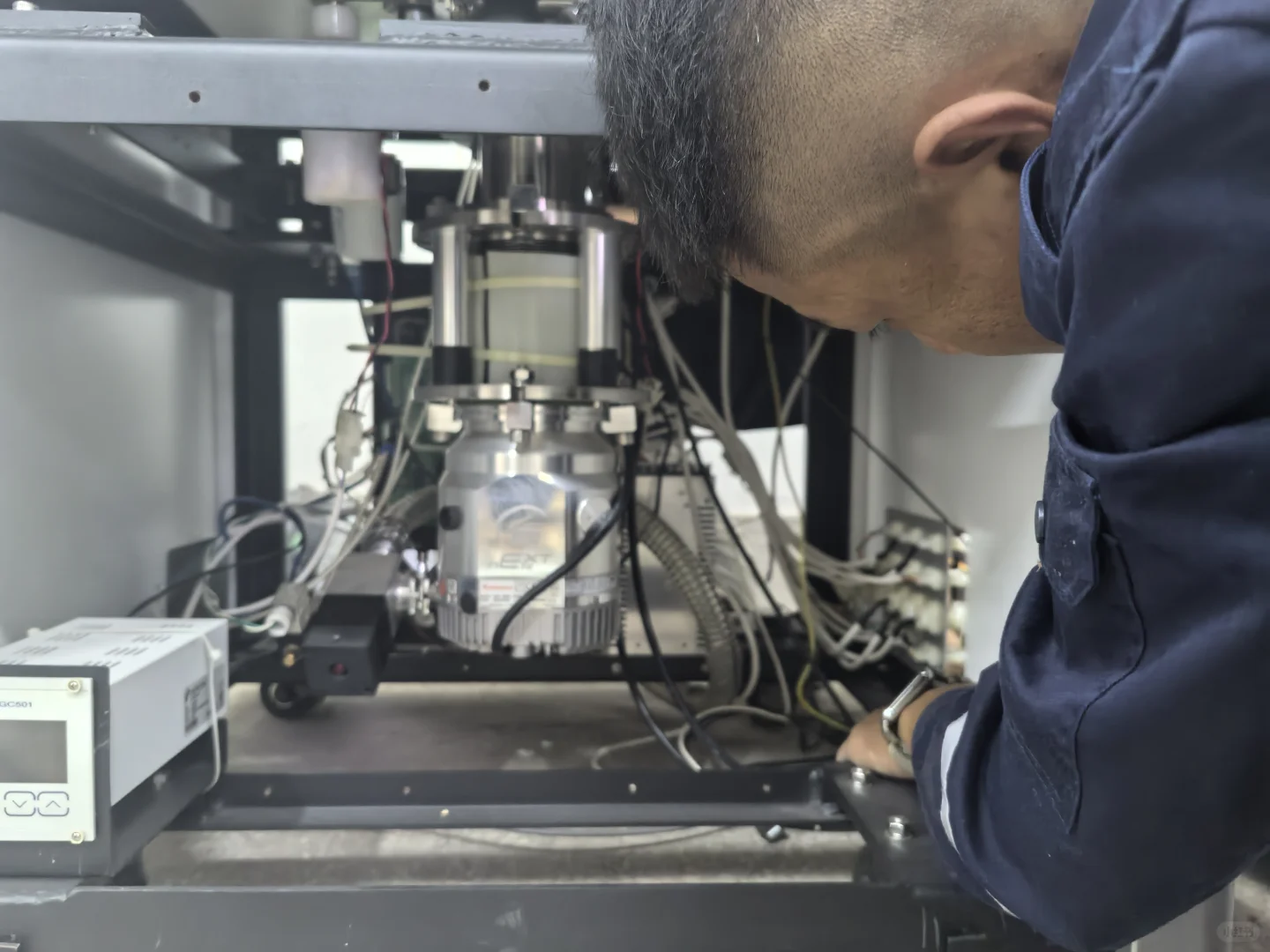 纽菲德对实验室仪器设备安装、水电气路安装