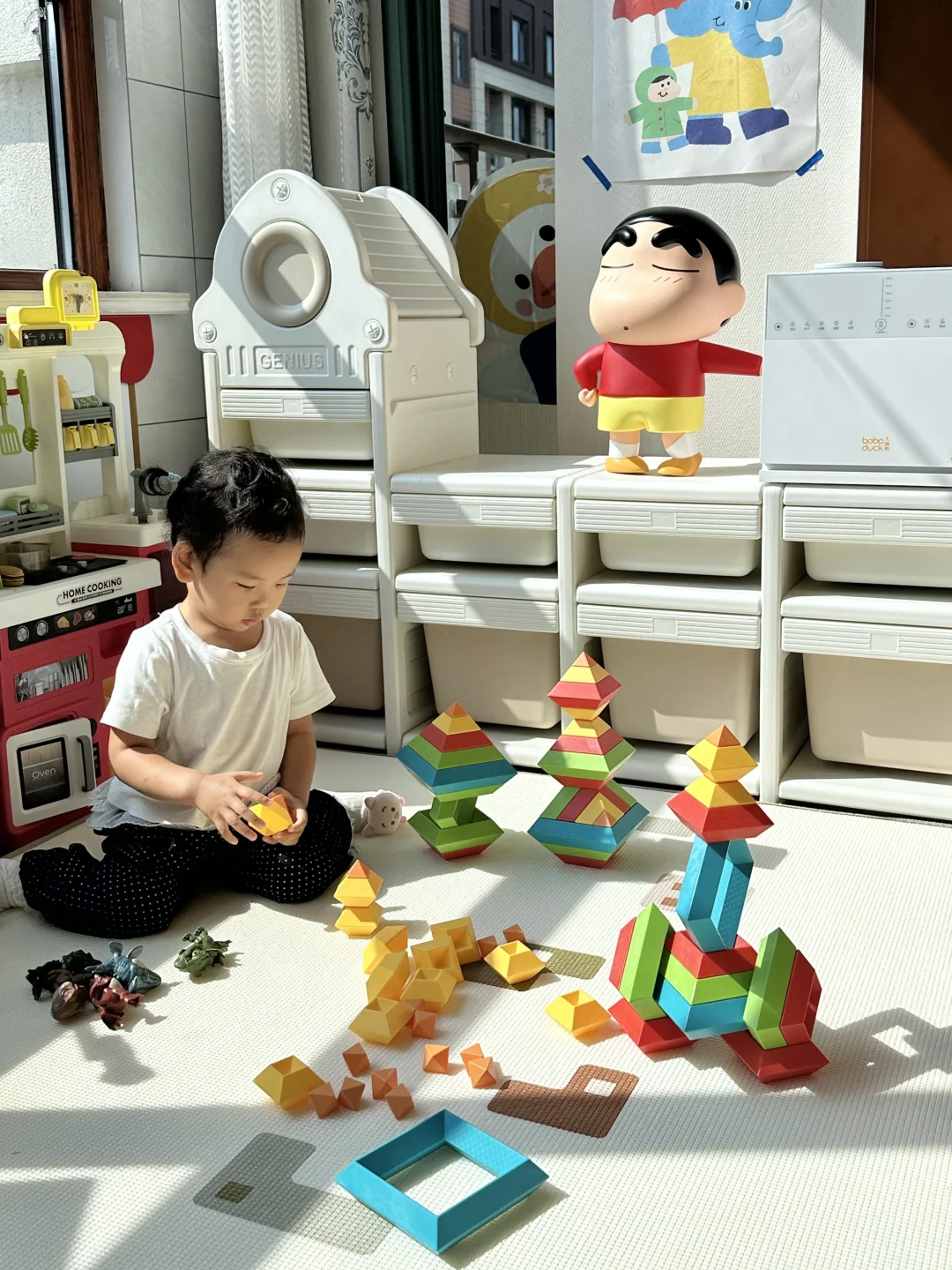 巴掌大的阳台装满了女儿的快乐