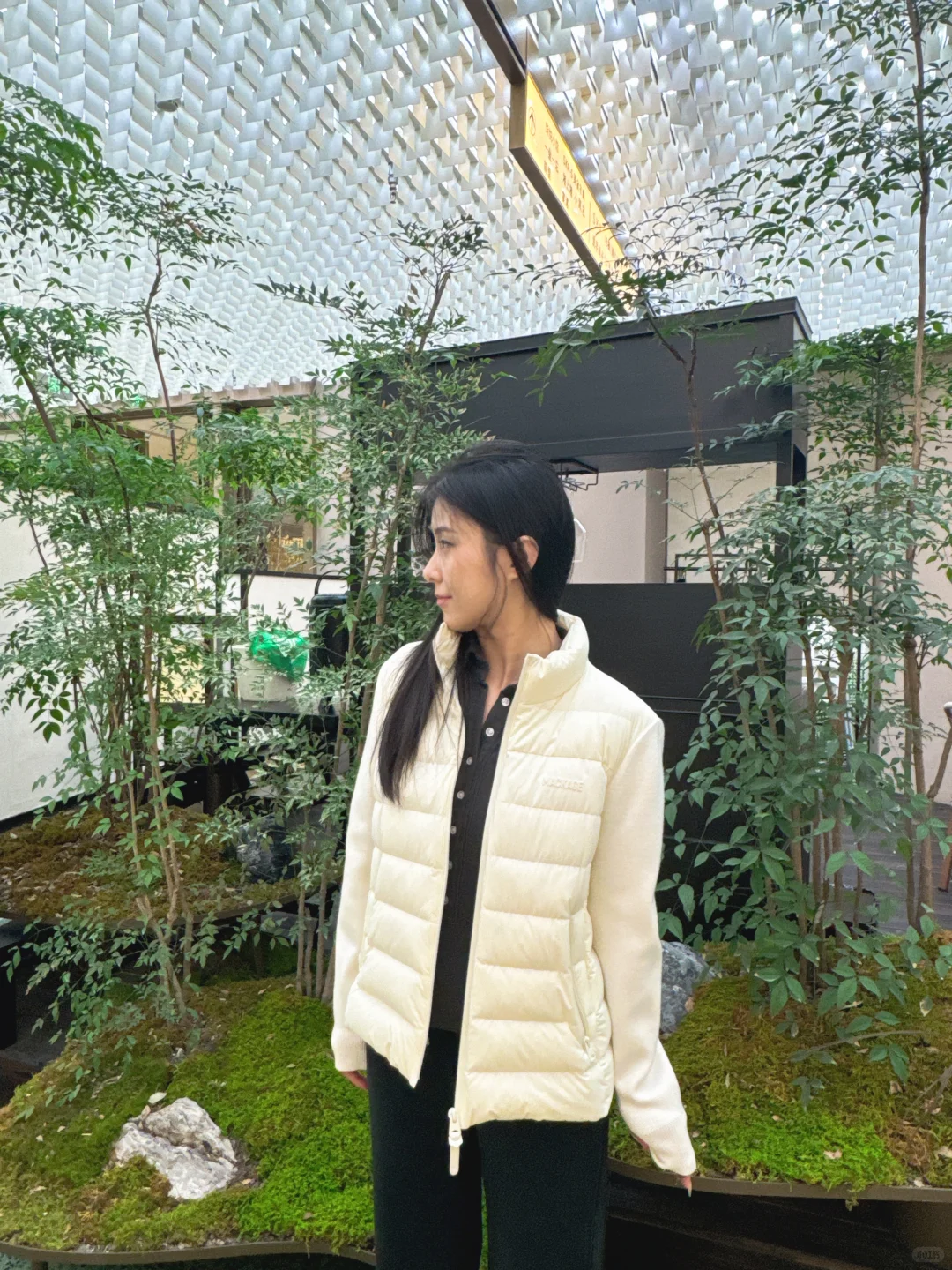 奶呼呼的羽绒拼接外套真的太减龄了～