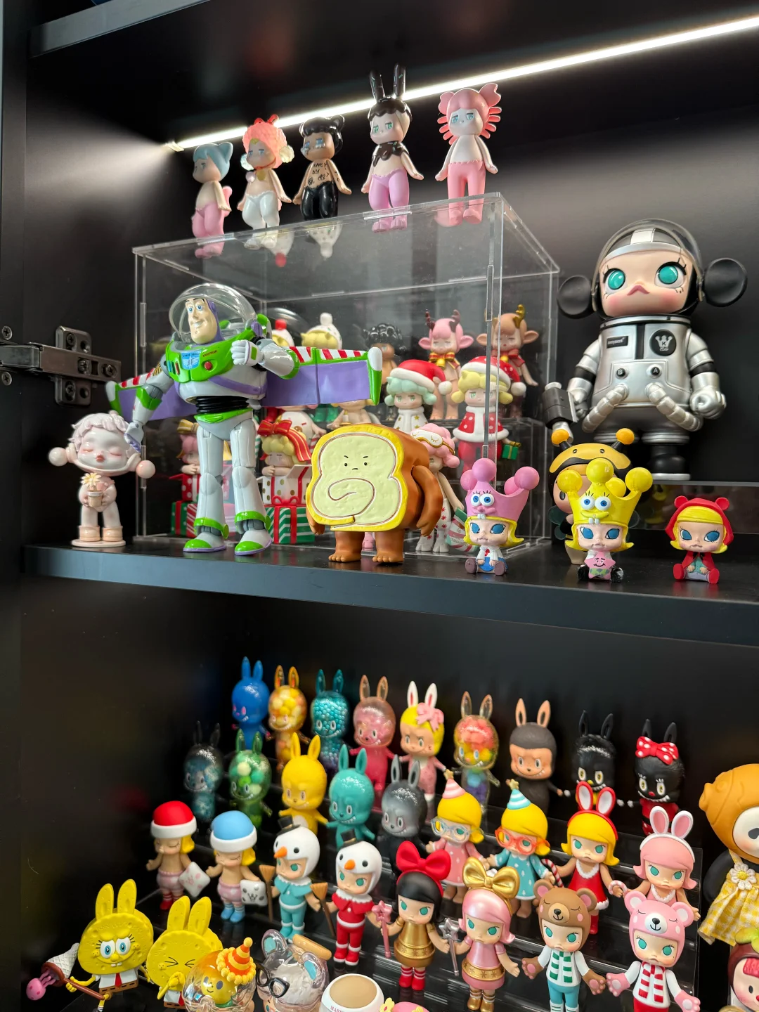 藏在书房的INFJ快乐墙，盲盒展示柜附尺寸?