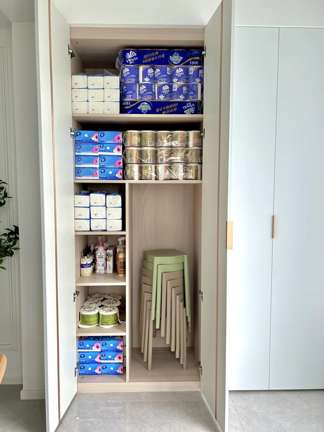 对我家的阳台收纳柜一万个满意‼️