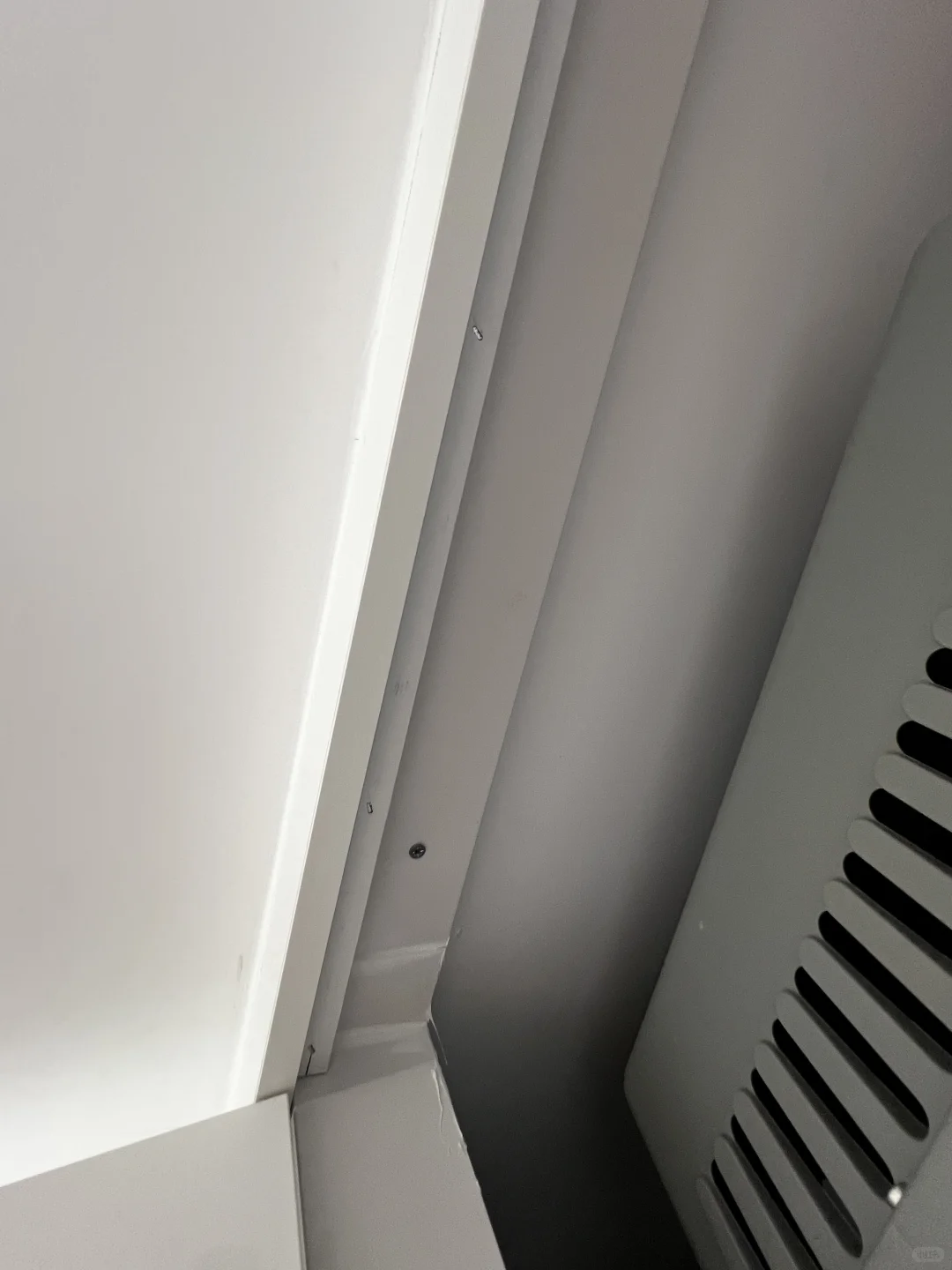 金属衣柜安装细节反馈(使用2年后)