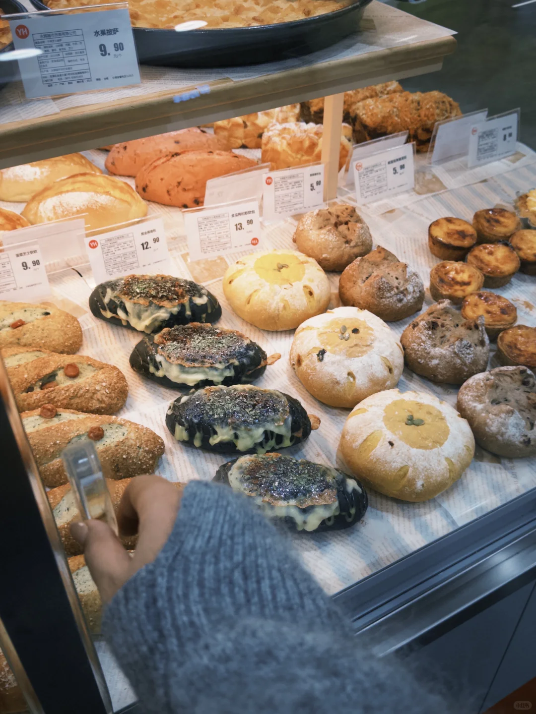 挑战自己动手制作周岁背景 采购片?