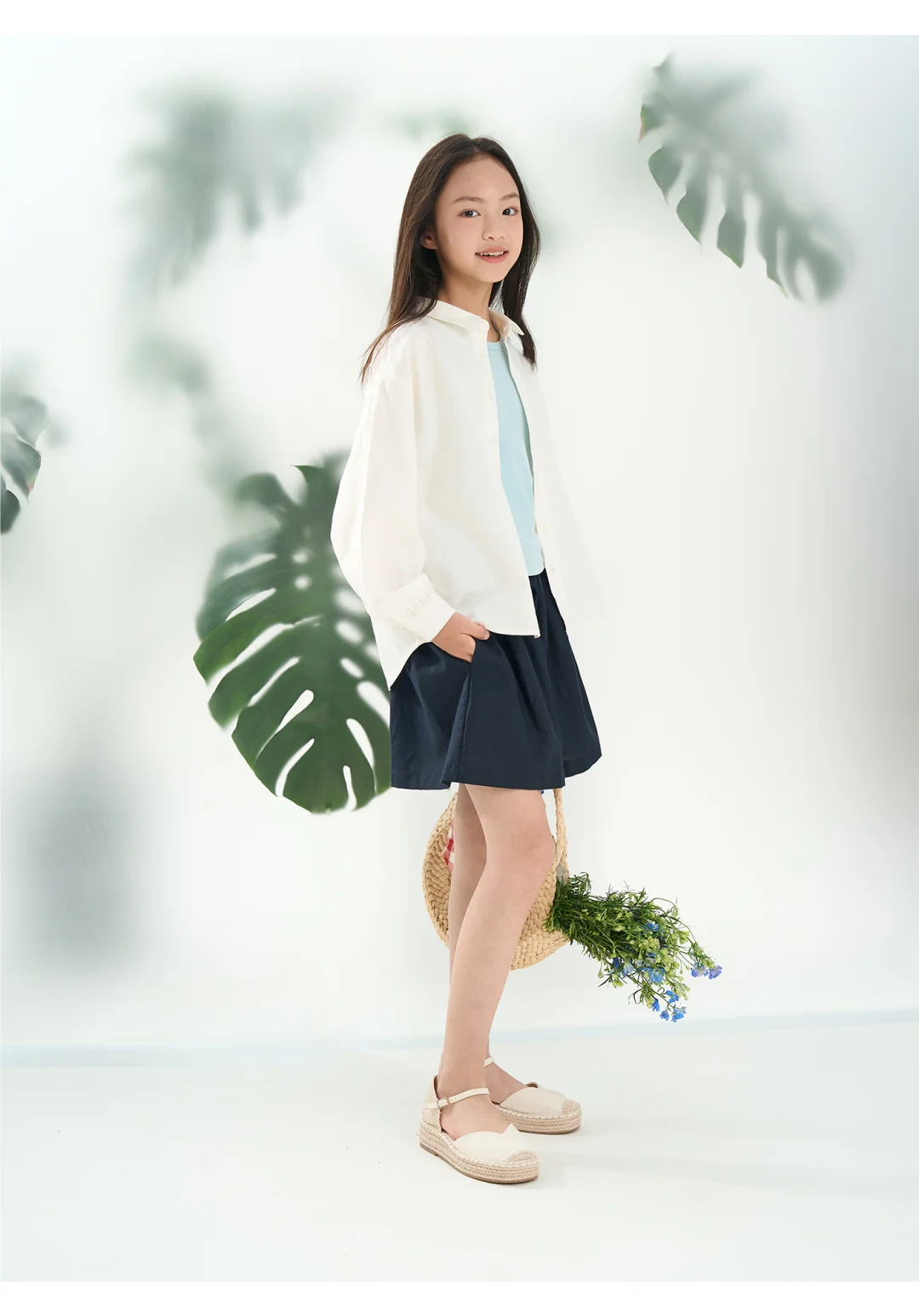 春夏松弛感密码｜棉麻花苞 A 字短裙裤?