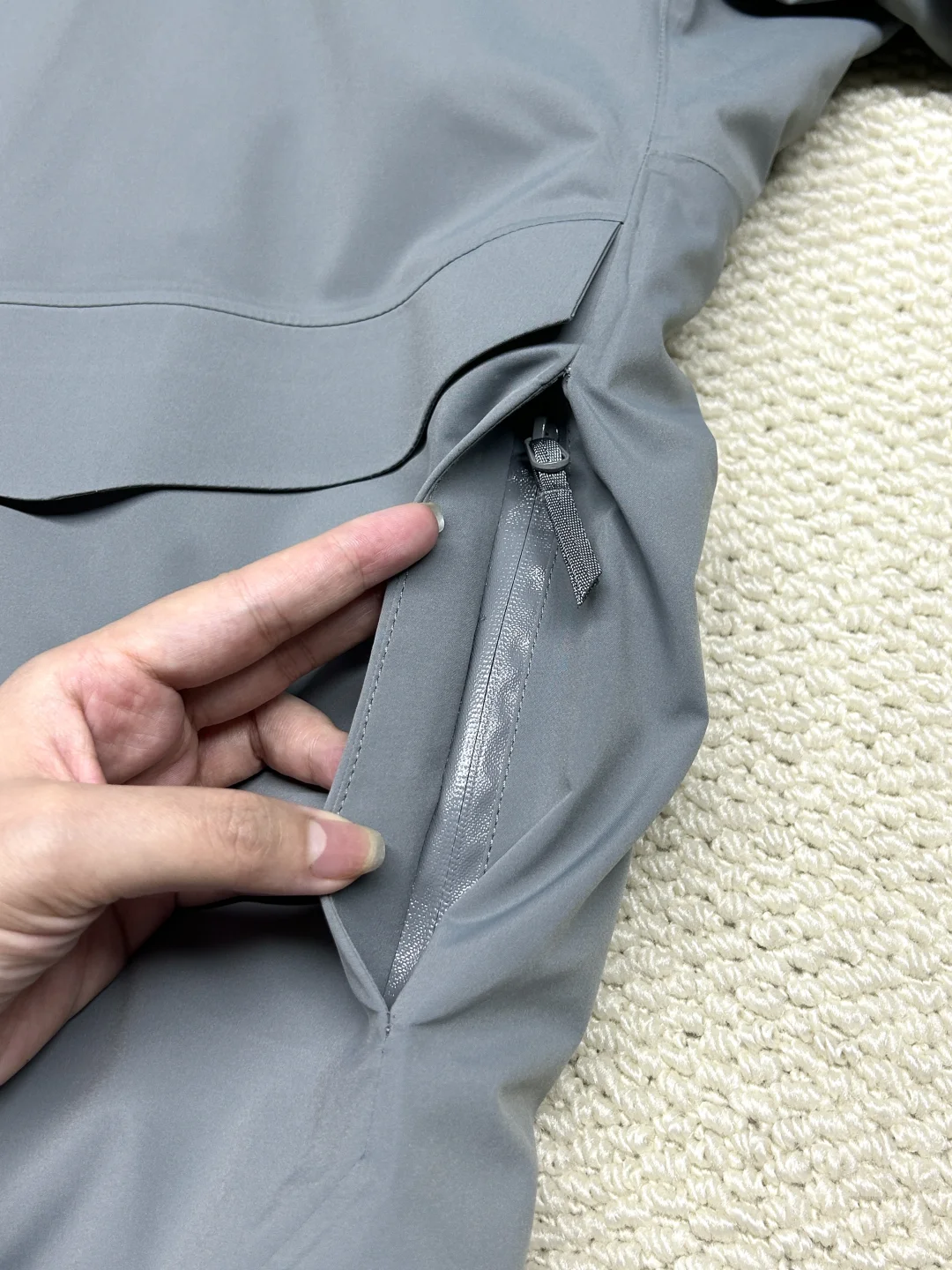 谁懂口袋拉链做防水的救赎感?品质热封棉服