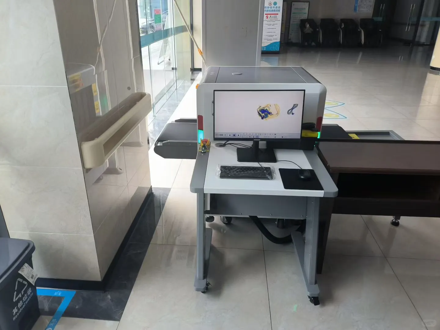 安检机厂家安装图