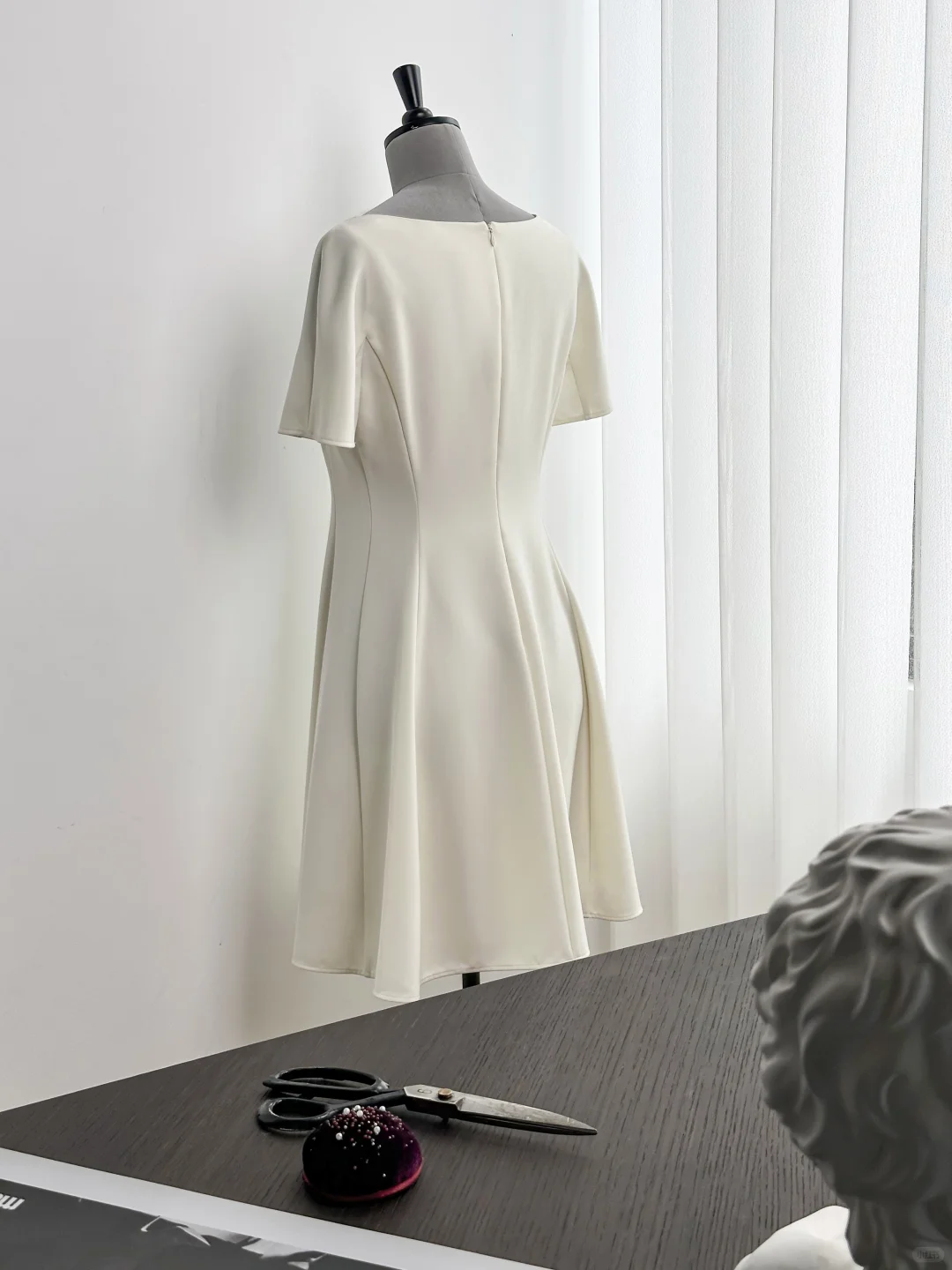 长期主义 | 谁穿谁好看的小白裙