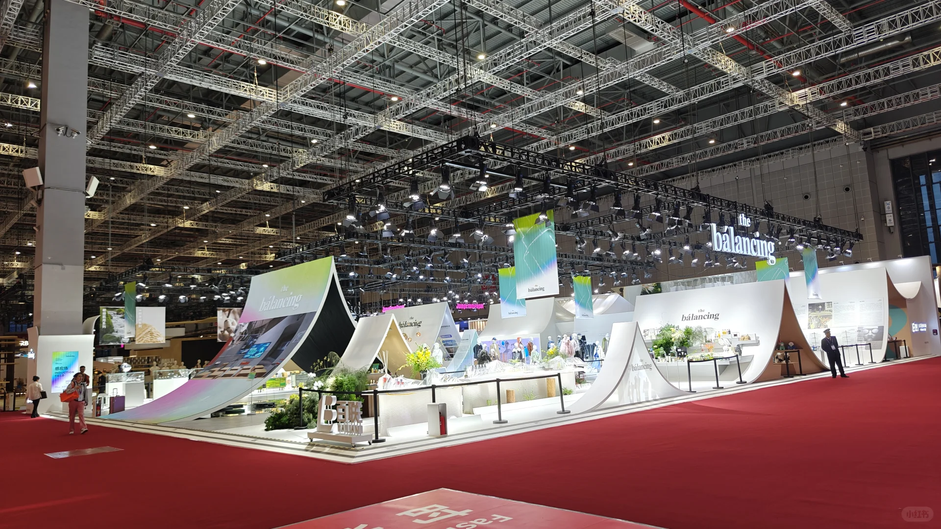 2025进博会抢先看:未来展会的无限可能