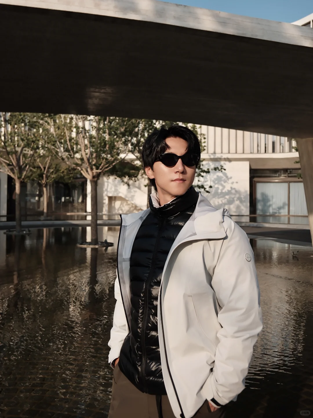 从城市到阿那亚，冲锋衣hold住所有景