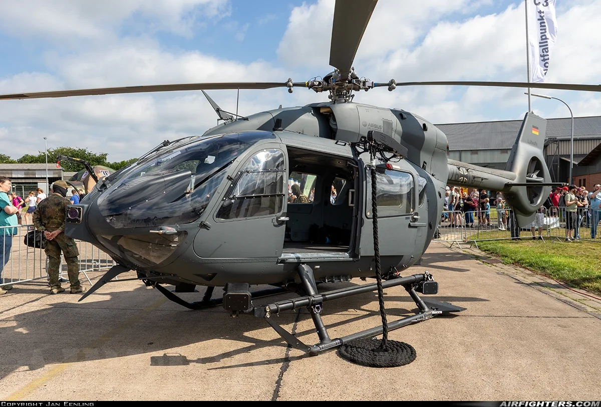 轻型直升机典型EC-645?