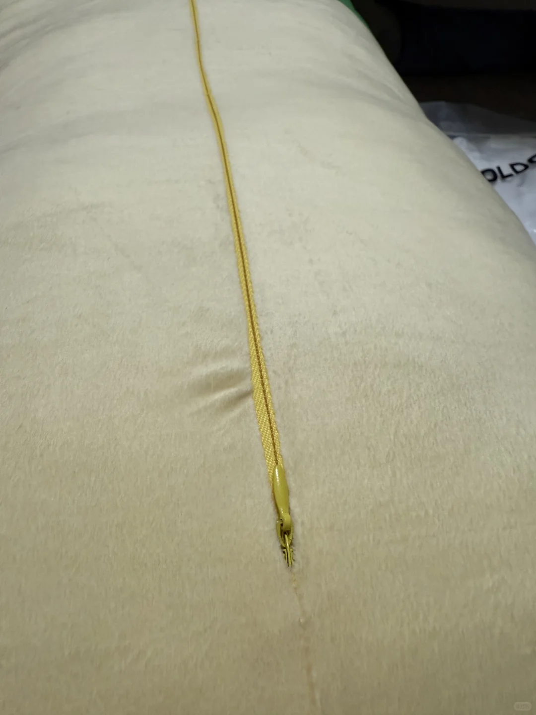 后米棒抱枕终于装上拉链啦