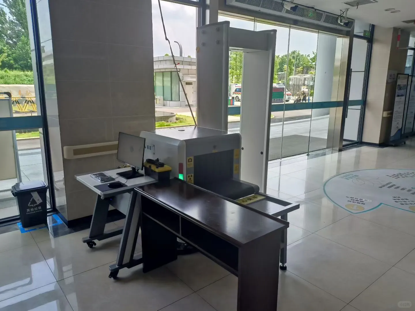 安检机厂家安装图