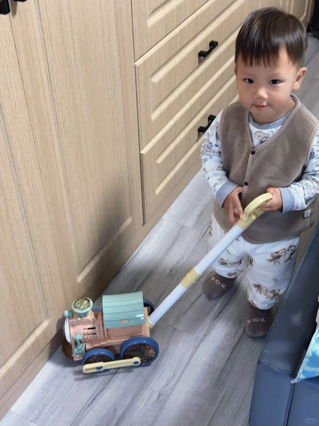 他的玩具不贵 但都很好玩呀～