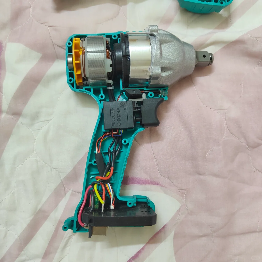 30多的纯铜无刷电机扳手居然没有翻车