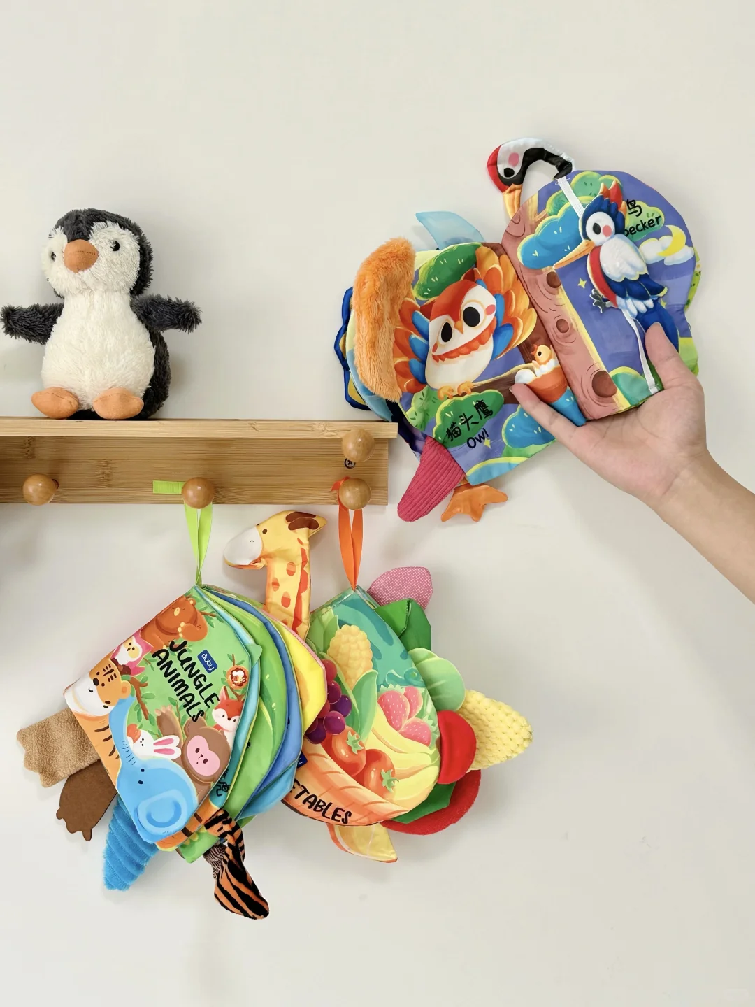 宝宝已经半小时不理我了,要不要喊他 ?