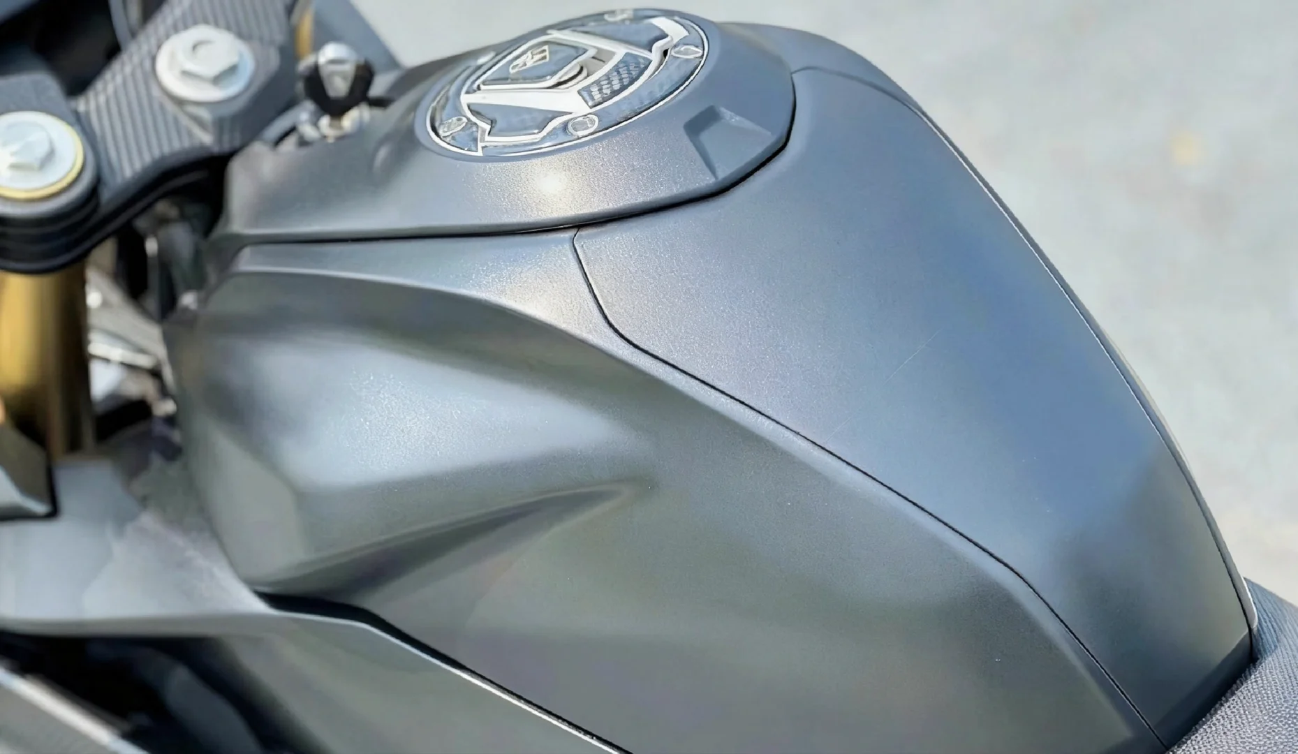 【南京贴膜】摩托车贴哑光隐形车衣店铺推荐