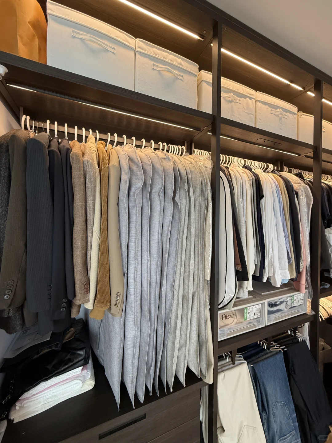 衣帽间这样设计 收纳直接翻倍！