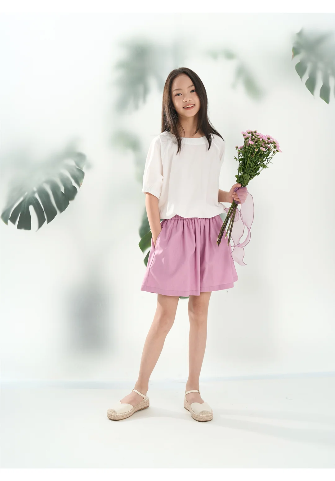 春夏松弛感密码｜棉麻花苞 A 字短裙裤?