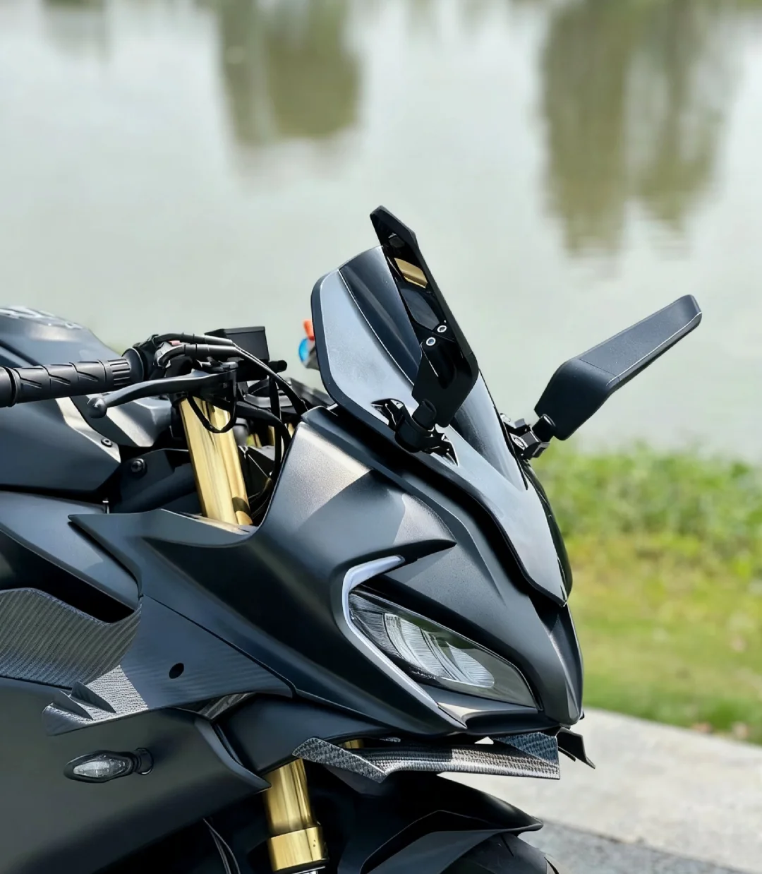 【南京贴膜】摩托车贴哑光隐形车衣店铺推荐