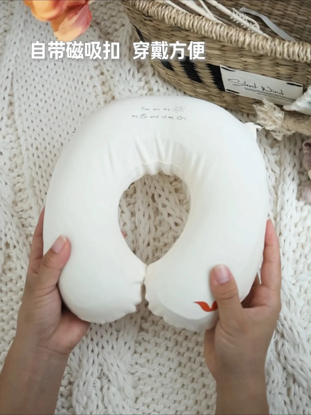 带娃出行的【安全感】是这个护颈枕给的！