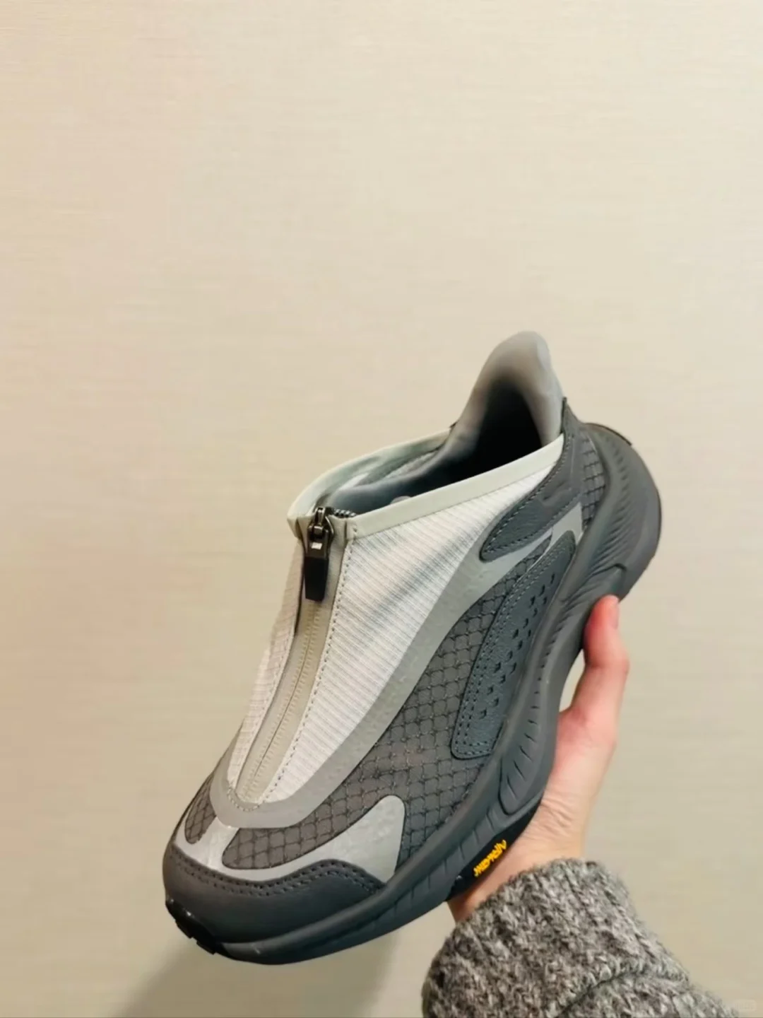 太酷了！ Hoka又一个王炸品！