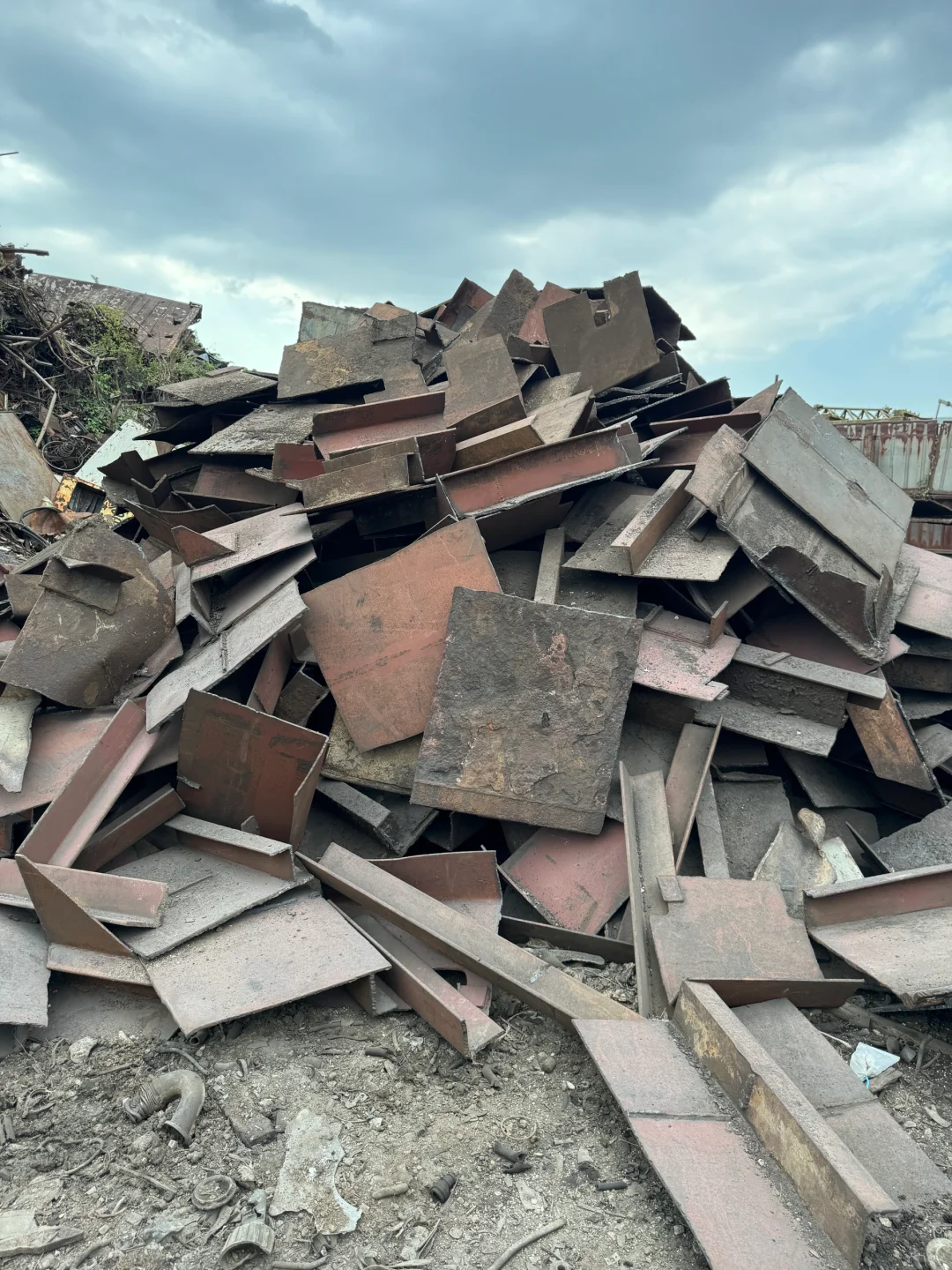 高价回收废钢铁 只限马来西亚地区 ✅