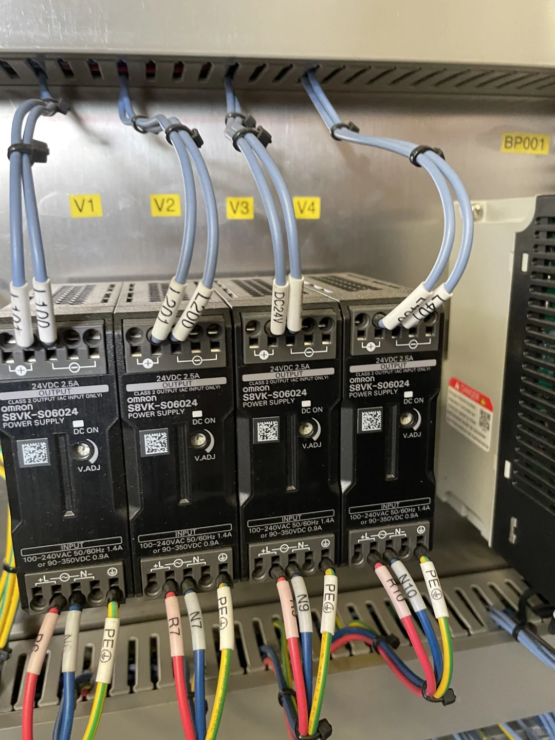 国内生产设备温哥华落地安装和调试