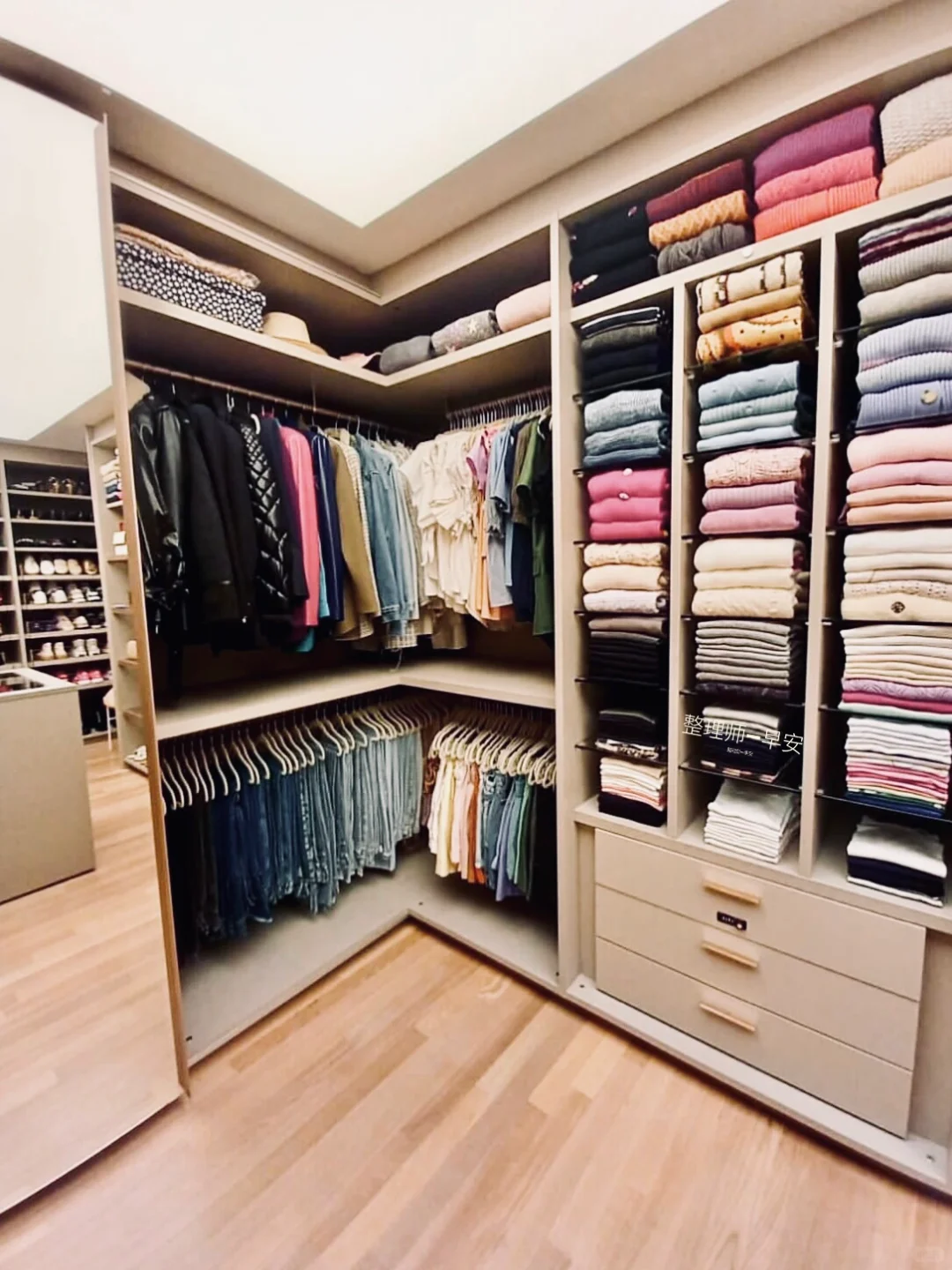 懒人收纳｜夫妻共用衣橱快速换季方法，爱了