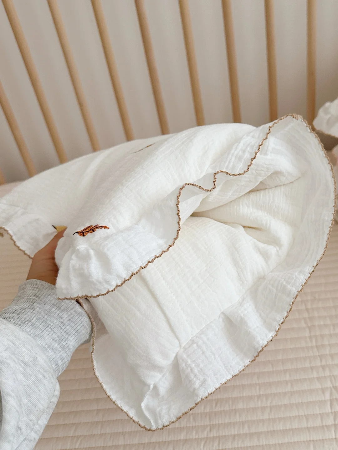 宝妈必入!这款儿童花边枕头也太治愈了吧!