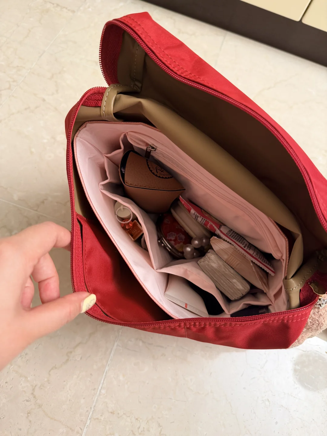 最近最常帶出門的包 ?