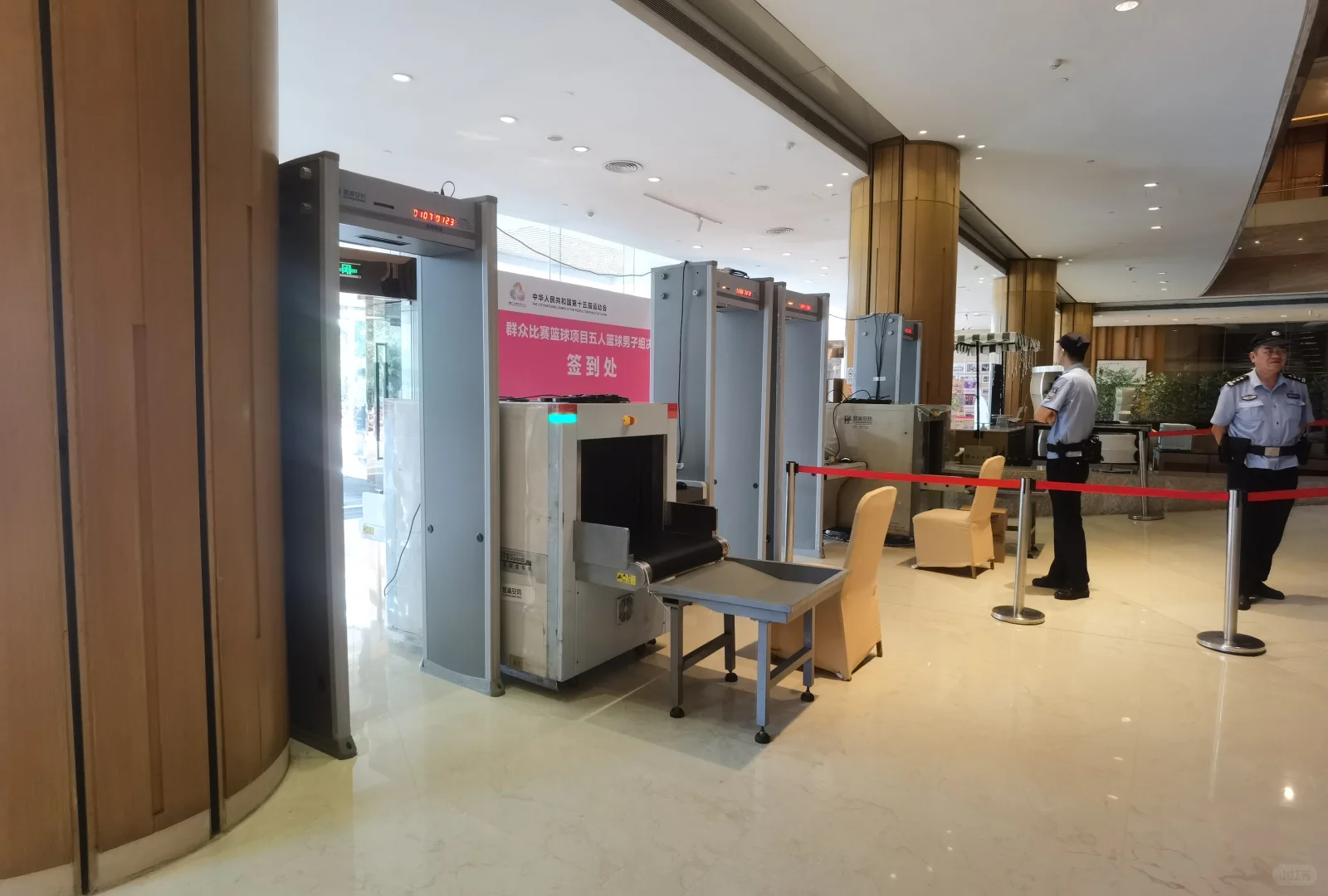 安检门，安检机