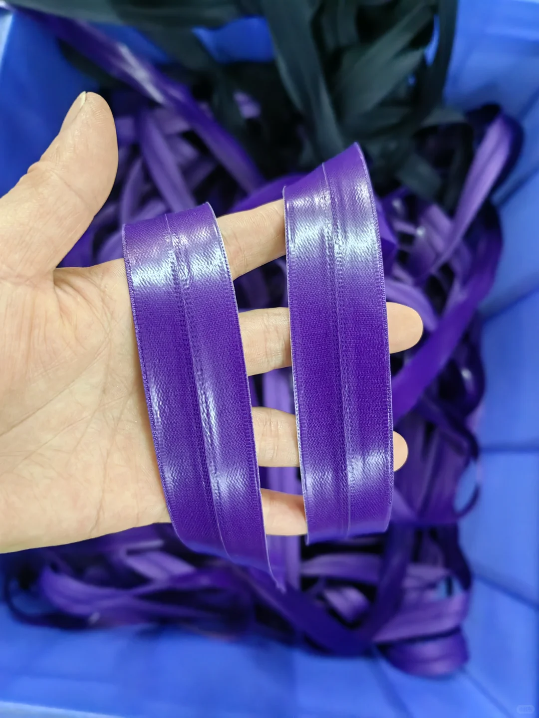 3号尼龙韩版亮面防水拉链，冲锋衣口袋专用