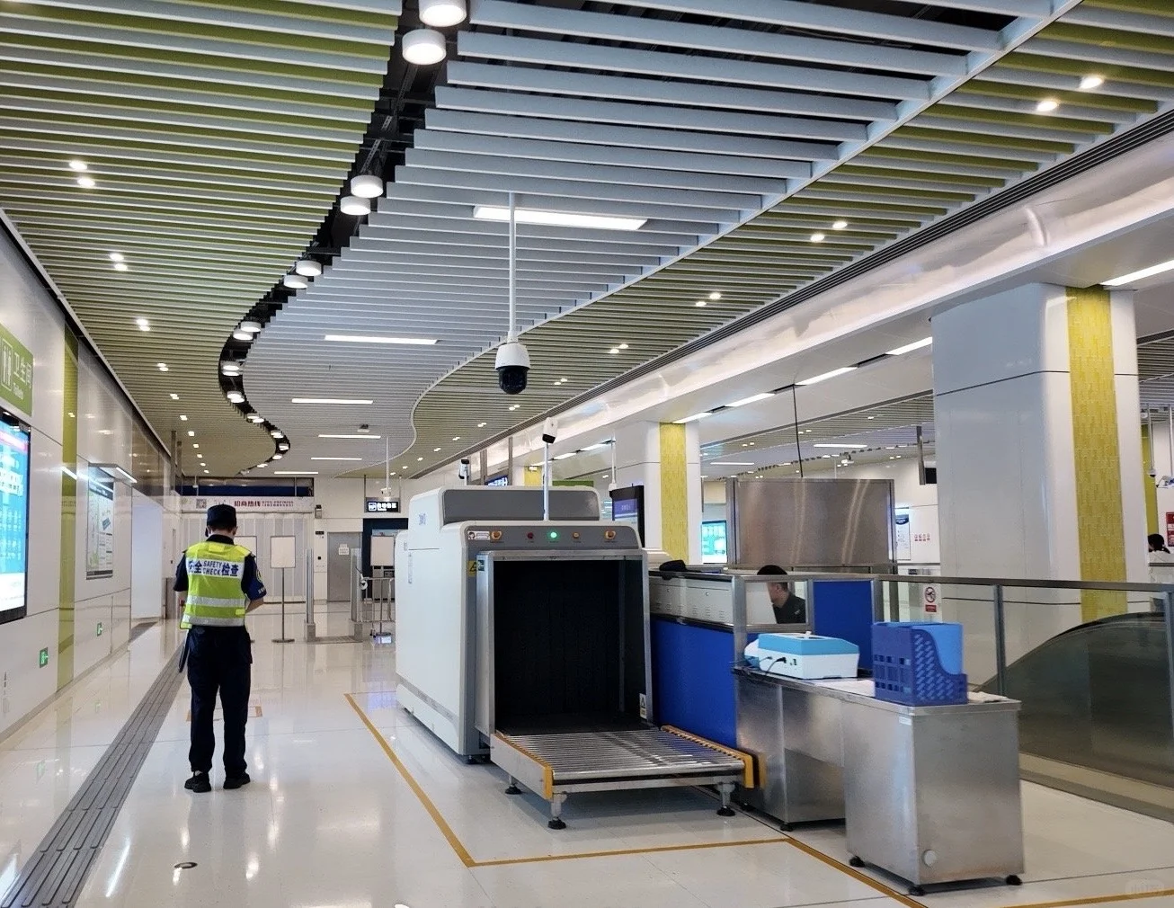 安检真累，想进厂了