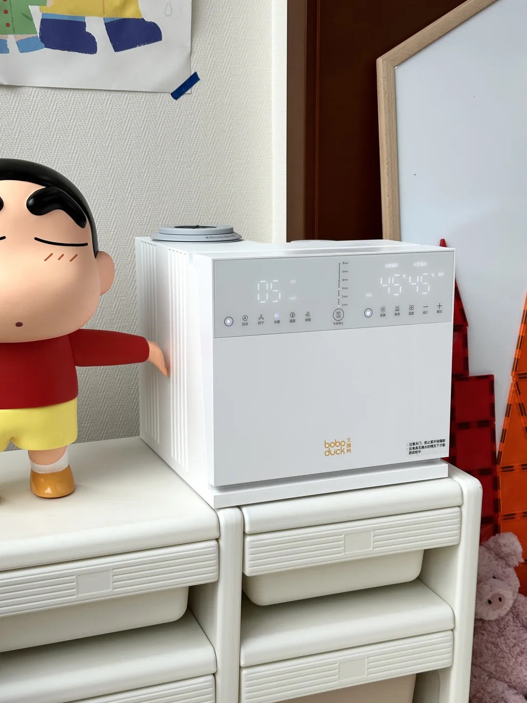 巴掌大的阳台装满了女儿的快乐