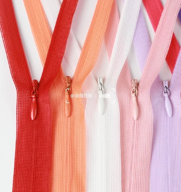 “消失”的拉链 常用的隐形拉链你发现了嘛？?