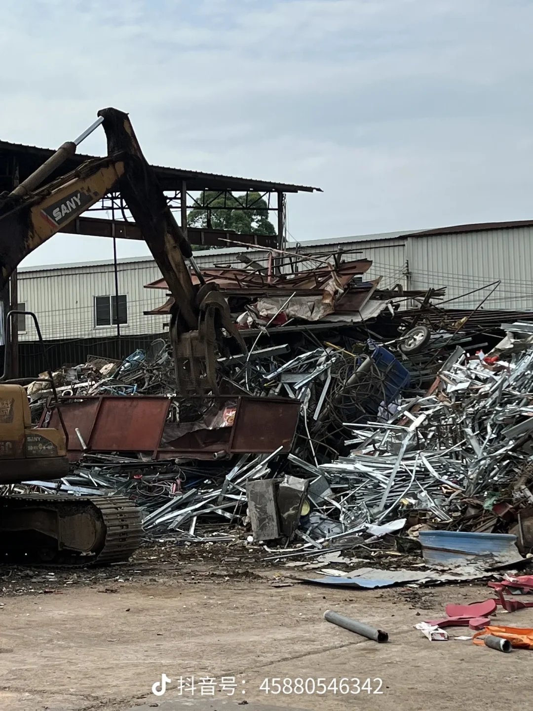 **?【高价回收各类废铁｜现金结算｜全国上