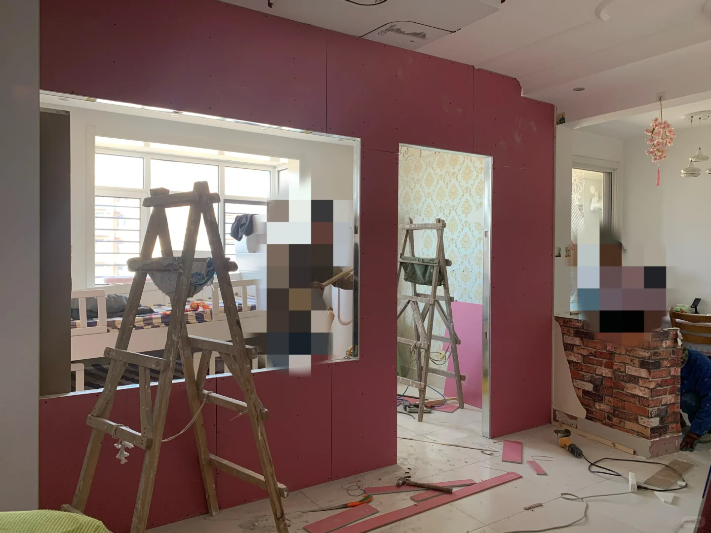 终于对你下手了