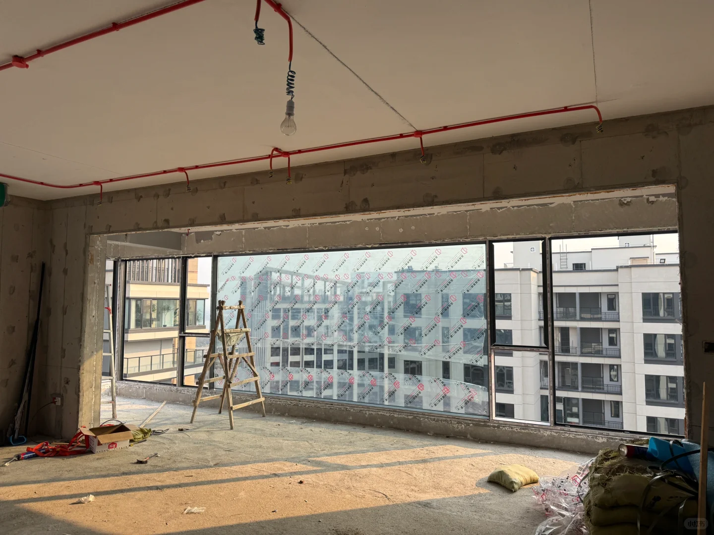 封窗之我想报警了。