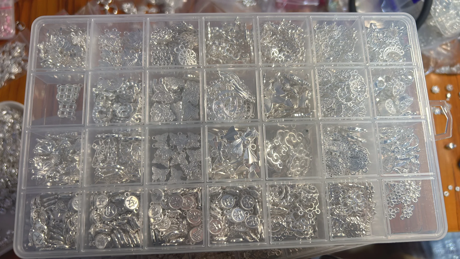 合金配件冰山一角