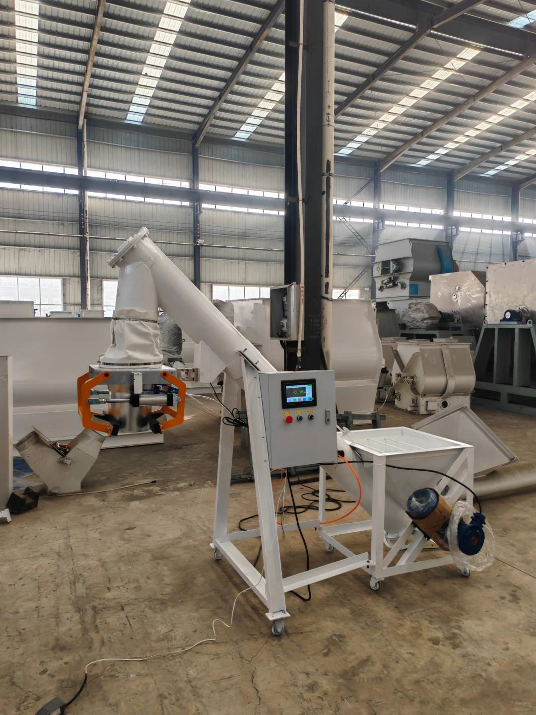 卧式搅拌机在预制混凝土构件生产中的应用